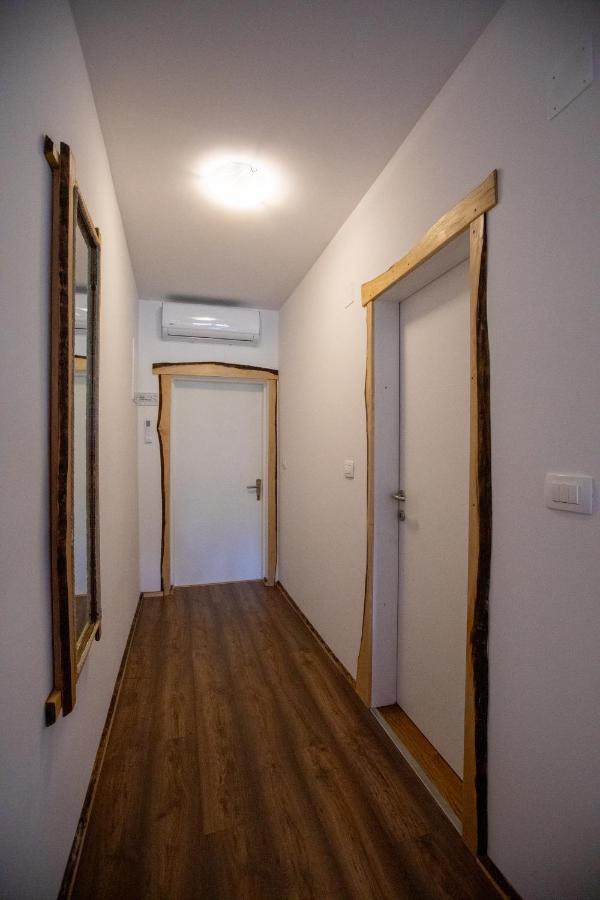 Apartman Mila Josipdol Kültér fotó