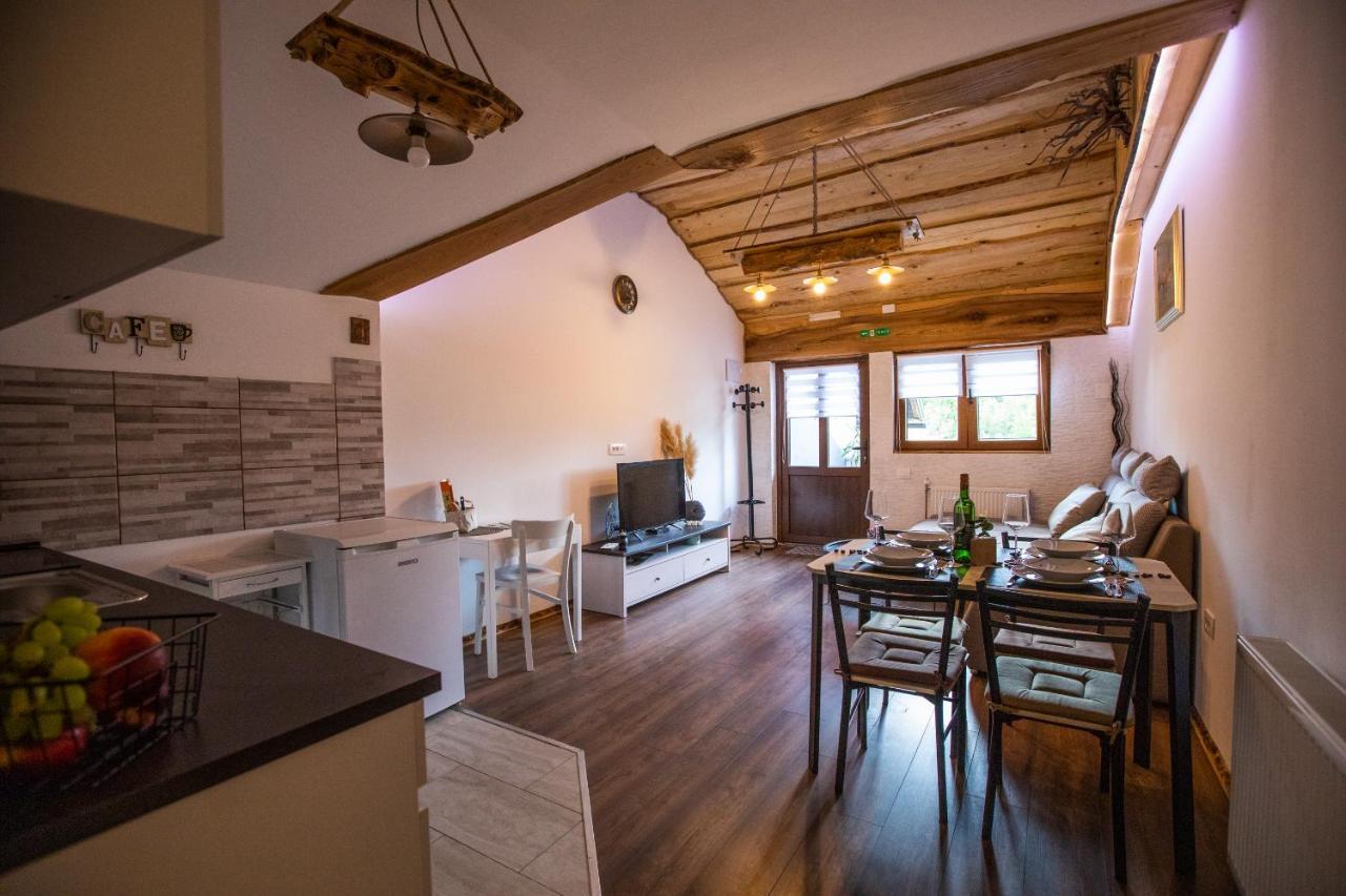 Apartman Mila Josipdol Kültér fotó